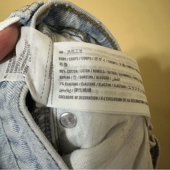 Abercrombie & Fitch The Dad High Rise Light Wash Distressed Jeans Women 4 Blue - Picture 5 of 6